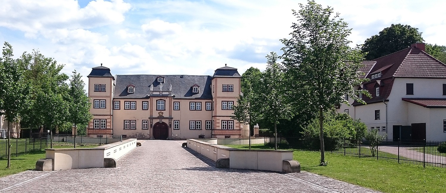 Schlosshof Schloss Molsdorf