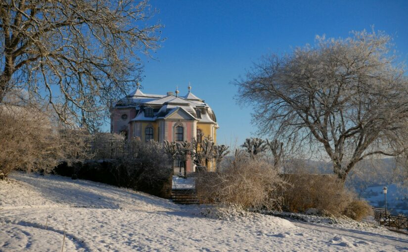 Winterzauber am Dornburger Rokokoschloss