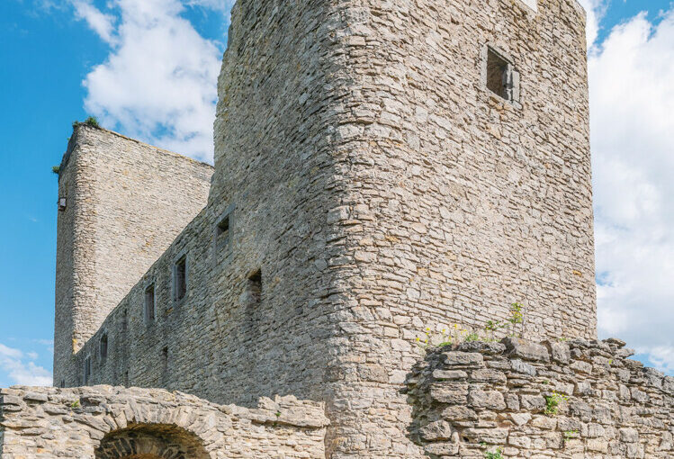 Bauarbeiten auf der Burgruine Ehrenstein werden fortgesetzt