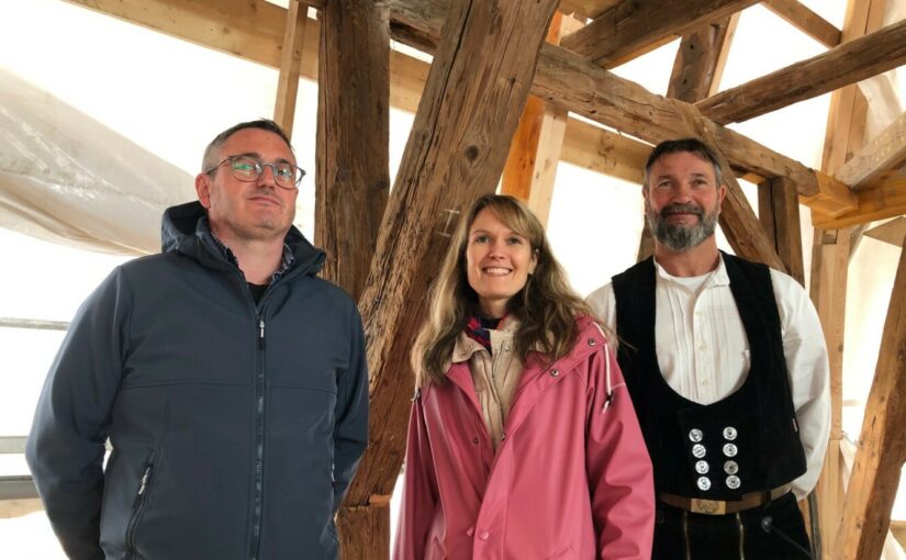 Richtfest für die Turmhaube der Burg Weißensee
