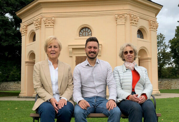 Neue Bänke für Schloss Heidecksburg | Spende des früheren Schallhaus-Fördervereins